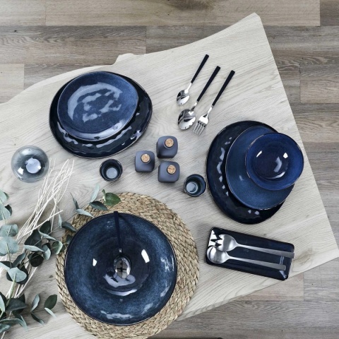 Mała misa ceramiczna Midori III w aranżacji na stole