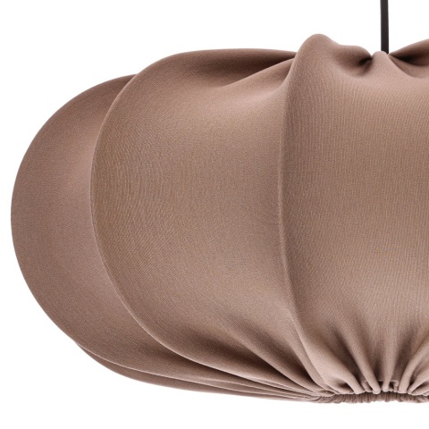 lampa wisząca Hanae Koge detal tkaniny i marszczenia abażuru