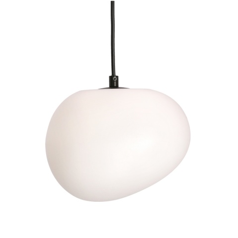 lampa wisząca Nagare San detal trzech mlecznych kloszy